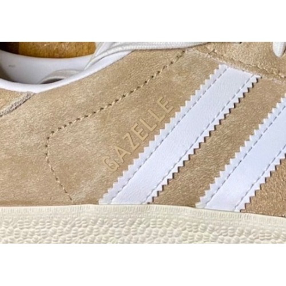 NWOT/B Adidas Gazelle Women Beige Suede Classic Sneakers Shoes Size 7.5 US - Picture 4 of 13